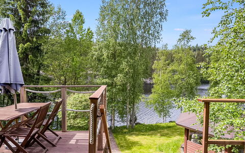 Villa Kaidanjylhä: Dæk, Sø, Have, Hårdttræ, Veranda, Stol, Reservoir, Udendørs Møbler, Eco Hotel