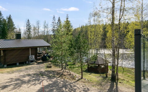 Villa Kaidanjylhä: Træ, Bank, Sommerhus, Landdistrikt, Sø, Afspejling, Reservoir, Dam