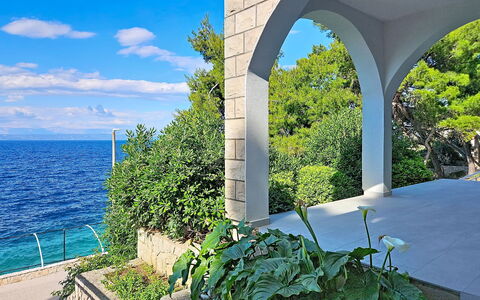 Sea Wiew 1: Blå, Hav, Coastal Og Oceaniske Landskabsformer, Ocean, Kyst, Skygge, Landscaping, Trappe, Tropics, Bugt