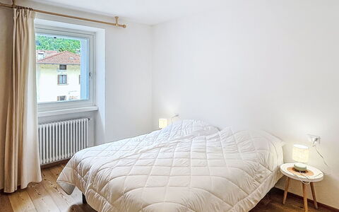 La Casa di Bruna: Seng, Indretning, Soveværelse, Væg, Gulvbelægning, Sengetøj, Etage, Træ, Sengetøj, Loft