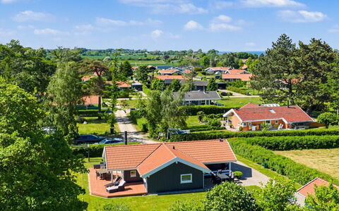 Ronna - 160M from the Sea: Hus, Boligområde, Hjem, Landskab, Tag, Land Lot, Landdistrikt, Sommerhus, Estate, Forstad