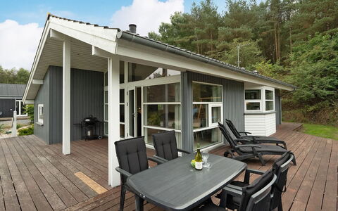 Rise - 600M from the Sea: Lejlighed, Svømmepøl, Ejerlejlighed, Hotel, Udvej, Ferieby, Fritidscenter