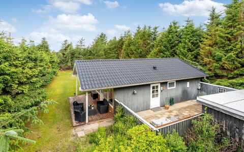 Arisa - from the Sea: Hus, Busk, Tag, Sommerhus, Hjem, Sidespor, Have, Estate, Stuehus, Garden Bygninger