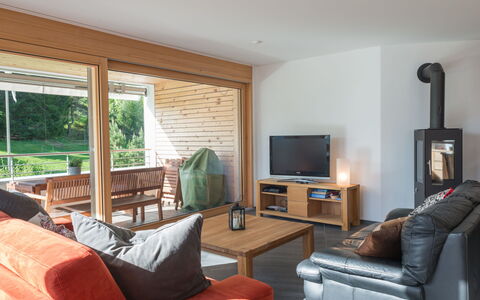 Prada Biala: Vindue, Arkitektur, Boligområde, Hus, Hjem, Tag, Sommerhus, Indkørsel, Forstad, Stor Mellemklassebil