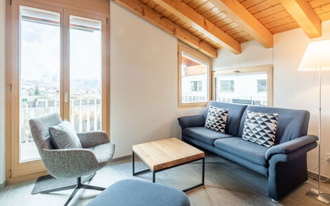 Darschalè 11: Indretning, Møbel, Træ, Gulvbelægning, Etage, Værelse, Loft, Lejlighed, Hjem, Stue