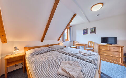 Penzion Exnar: Hus, Hjem, Soveværelse, Bed Frame, Sommerhus, Seng, Sengetøj, Sengetøj, Hotel, Hårdttræ