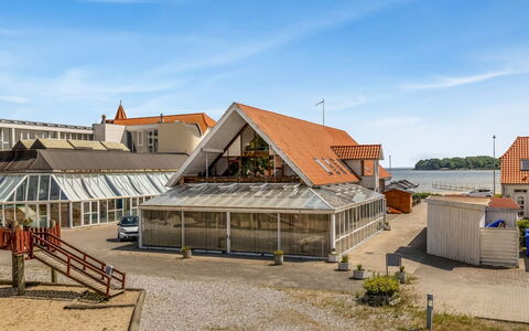 Maris - 280M from the Sea: Møbel, Indretning, Væg, Gulvbelægning, Træ, Etage, Værelse, Loft, Belysning, Hjem