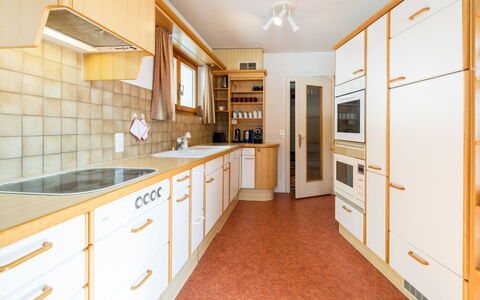 Casa Murissen: Køkken, Gulvbelægning, Træ, Countertop, Indretning, Større Bandage, Etage, Cabinetry, Køkken Apparat, Loft