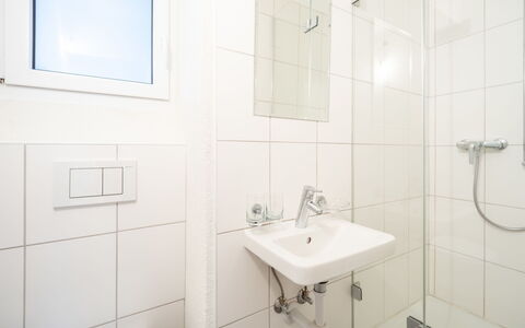 Cristallina A2: Væg, Gulvbelægning, Indretning, Etage, Badeværelse, Sanitærarmatur, Loft, Værelse, Vvs, Badeværelsesvask