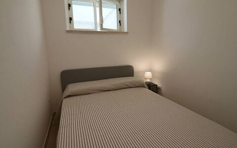 Nausica: Soveværelse, Seng, Etage, Sengetøj, Møbel, Sengetøj, Indretning, Gulvbelægning, Bed Frame, Sengetøj