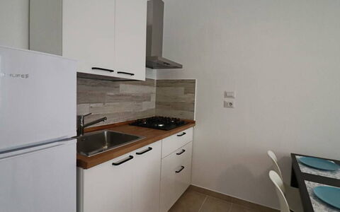 Nausica: Gulvbelægning, Indretning, Etage, Træ, Møbel, Større Bandage, Countertop, Cabinetry, Køkken, Værelse