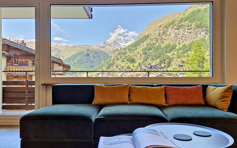 Saphir: Møbel, Couch, Indretning, Bjergkæde, Etage, Stue, Alps, Komfort, Kam
