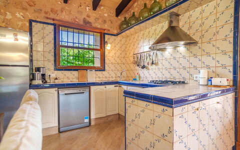 Casa Geranios: Gulvbelægning, Etage, Indretning, Flise, Køkken, Loft, Værelse, Bejdse, Countertop, Mosaic