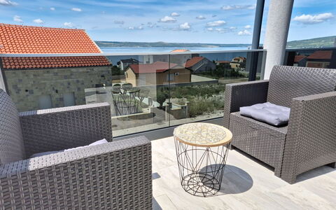 Exotic: Indretning, Lejlighed, Altan, Hårdttræ, Bejdse, Trægulve, Gelænder, Dagslys, Hotel, Penthouselejlighed