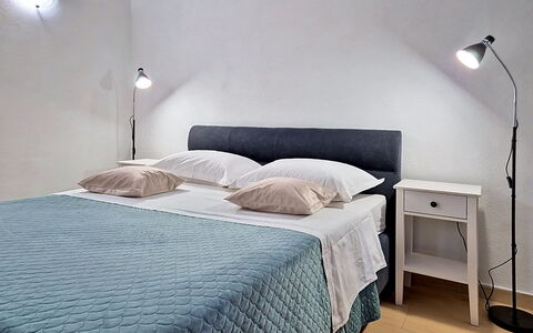 Nadalina: Indretning, Lejlighed, Altan, Hårdttræ, Bejdse, Trægulve, Gelænder, Dagslys, Hotel, Penthouselejlighed