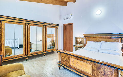 La Casa del Vino: Indretning, Lejlighed, Altan, Hårdttræ, Bejdse, Trægulve, Gelænder, Dagslys, Hotel, Penthouselejlighed