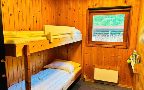 Ritte - from the Sea: Træ, Bejdse, Køjeseng, Soveværelse, Bed Frame, Hårdttræ, Seng, Sovesal, Bjælkehytte, Klarlak