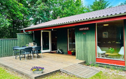 Ritte - from the Sea: Træ, Dør, Sommerhus, Sidespor, Garden Bygninger, Bejdse, Gård, Skur, Hårdttræ, Skygge