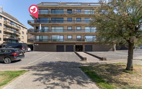 Zandstuyver with Balcony: Bygning, Lejlighed, Boligområde, Kvarter, Ejerlejlighed, Kommerciel Bygning, Familie Bil, Altan, Parkering