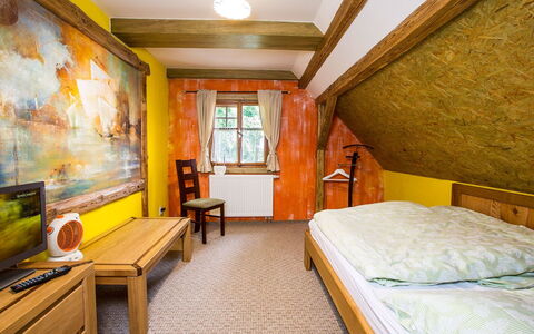 Stodola: Soveværelse, Træ, Seng, Sengetøj, Sengetøj, Indretning, Møbel, Etage, Bed Frame, Hjem