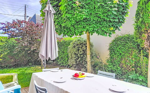 Claudel: Udvej, Svømmepøl, Estate, Skygge, Landscaping, Eco Hotel, Hotel, Villa