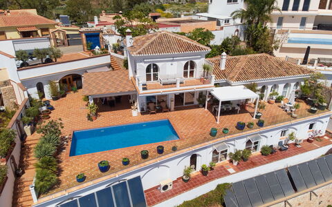 Lotus: Svømmepøl, Estate, Mansion, Udvej, Hacienda, Altan, Villa, Hotel, Eco Hotel