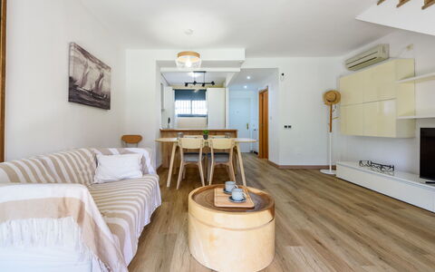 Tramuntana Ii: Svømmepøl, Udvej, Hjem, Eco Hotel, Estate, Gårdhave, Villa, Gårdsplads, Design, Udendørs Møbler