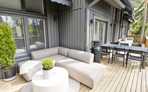 Villa Viktoria: Svømmepøl, Udvej, Hjem, Eco Hotel, Estate, Gårdhave, Villa, Gårdsplads, Design, Udendørs Møbler