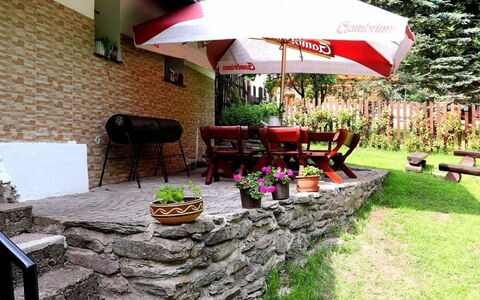 U Tří Medvědů: Altan, Villa