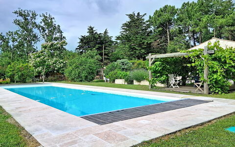 Mouleron: Altan, Villa
