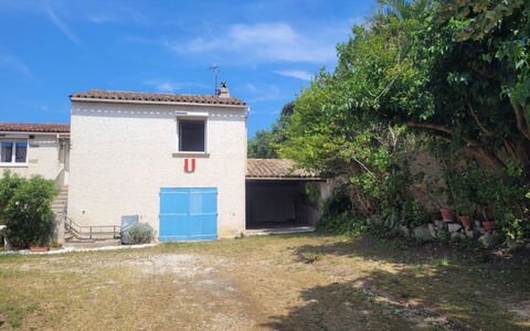 Sainte Marguerite: Altan, Villa