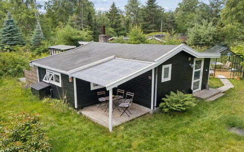 Nis - 1.4Km from the Sea: Tag, Hus, Hjem, Sommerhus, Sidespor, Garden Bygninger, Estate, Gård, Veranda, Skur