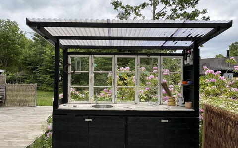 Nis - 1.4Km from the Sea: Skygge, Udendørs Struktur, Have, Design, Gård, Dæk, Backyard, Garden Bygninger, Pergola, Stueplante