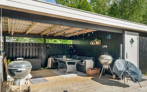 Stanko - 300M from the Sea: Træ, Møbel, Udendørs Møbler, Have, Skygge, Backyard, Stol, Dæk, Udendørs Struktur, Garden Bygninger