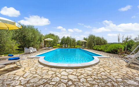 San Sano Retreat, Chianti Vineyard Views & Diving: Blå, Svømmepøl, Udvej, Udendørs Møbler, Have, Eco Hotel, Landscaping, Estate, Skygge, Villa