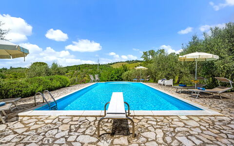 San Sano Retreat, Chianti Vineyard Views & Diving: Blå, Svømmepøl, Udvej, Udendørs Møbler, Eco Hotel, Thermae, Hotel, Villa, Ferieby, Reflekterende Pool