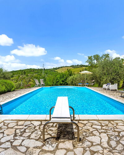 San Sano Retreat, Chianti Vineyard Views & Diving
