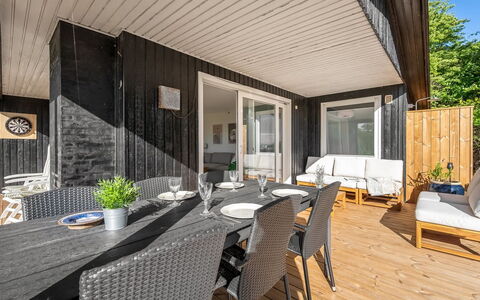 Blagica - 600M from the Sea: Træ, Trægulve, Hårdttræ, Planke, Dæk, Bejdse, Veranda, Skygge, Stol, Design