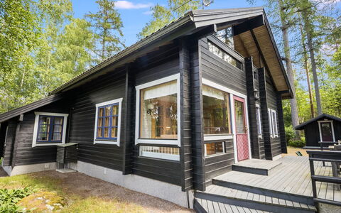 Rustholli17: Træ, Sidespor, Sommerhus, Hus, Hjem, Tag, Bjælkehytte, Dør, Garden Bygninger, Woodland