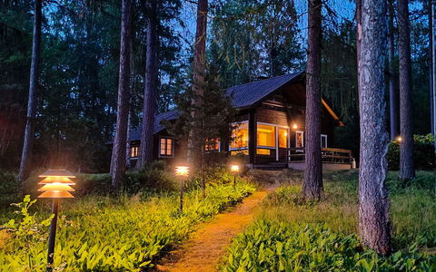 Rustholli17: Træ, Sommerhus, Hjem, Woodland, Skov, Bagagerum, Bjælkehytte, Garden Bygninger, Have, Nat