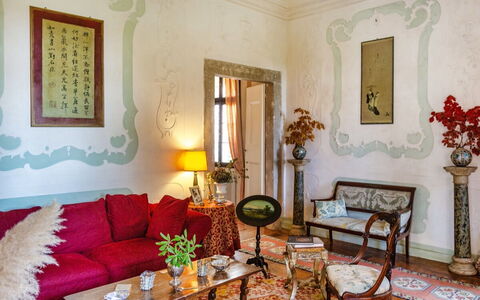 Villa Veneta - Historic Villa in the Prosecco Hill: Møbel, Indretning, Væg, Gulvbelægning, Træ, Etage, Loft, Belysning, Værelse, Stue