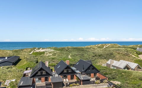 Zina - 50M from the Sea: Hytte, Eco Hotel