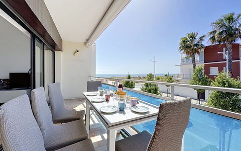 Aigo Sau 3: Lejlighed, Altan, Stol, Udvej, Skygge, Hotel, Aluminium, Penthouselejlighed, Køkken & Spisebord, Villa