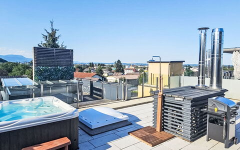 The Penthouse 5: Kompositmateriale, Urban Design, Skygge, Design, Stol, Udendørs Møbler, Svømmepøl, Altan, Gårdsplads, Stueplante
