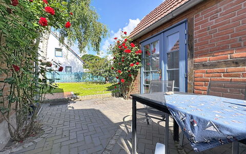 Dat Fischerhus: Busk, Hus, Hjem, Sommerhus, Dør, Have, Gård, Skygge, Udendørs Møbler