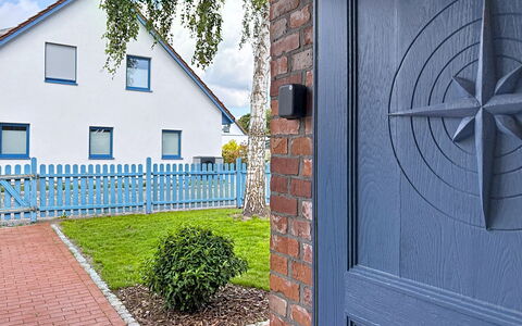 Dat Fischerhus: Væg, Træ, Dør, Home Dør, Kompositmateriale, Port, Mursten, Murværk, Bejdse, Hårdttræ