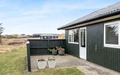 Sida - 400M from the Sea