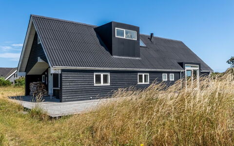 Toska - 800M from the Sea: Blå, Sommerhus, Hus, Hjem, Stuehus, Estate, Sidespor
