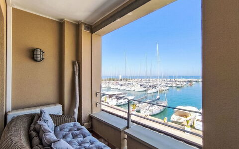 Al Porto: Hav, Vandfartøjer, Båd, Ocean, Marina, Altan, Mast, Skibskonstruktion, Hotel, Skib