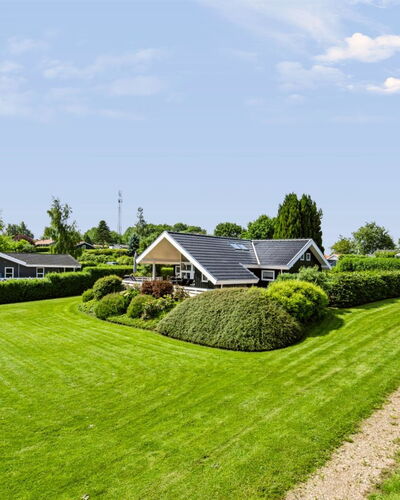 Hélène - 1.1Km from the Sea